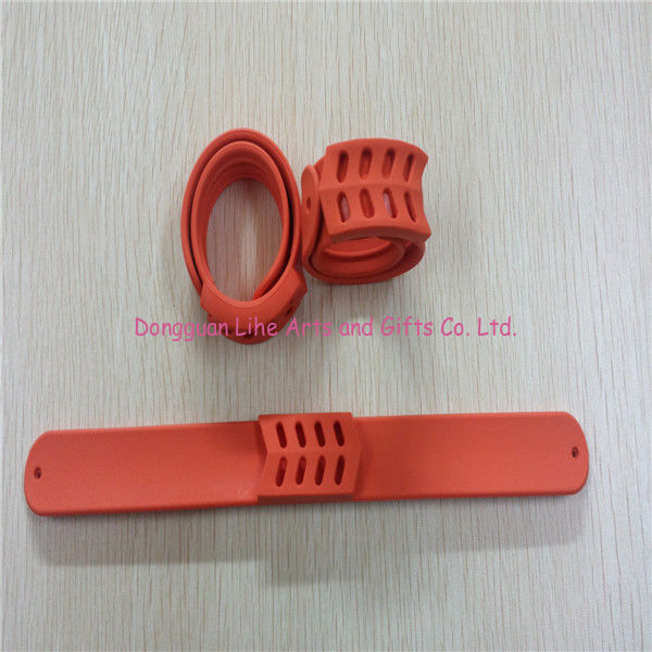 custom design silicone/soft pvc/rubber silicone wrist band for decoration /promotion