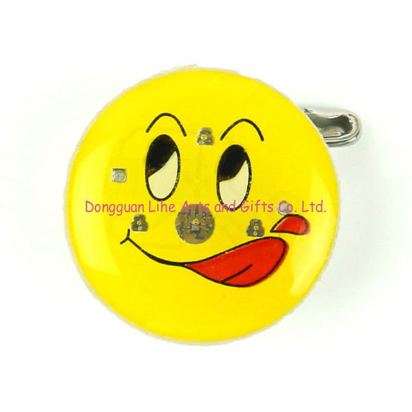 Personality Promotional brooch with cute shape / Promotional brooch